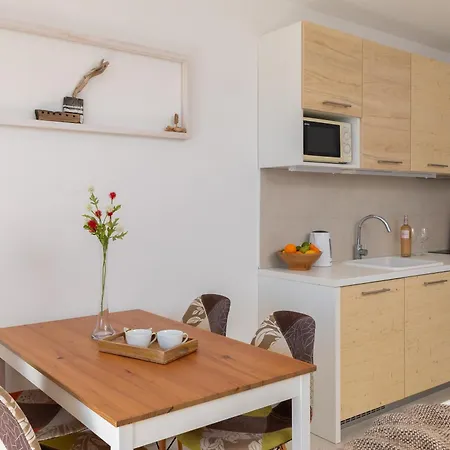 Apartman Jolara With Heated Pool Mimice