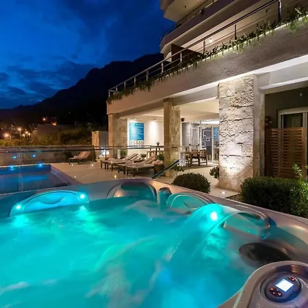 Apartman Jolara With Heated Pool
