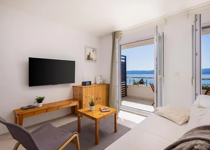 Jolara With Heated Pool Apartamento Mimice