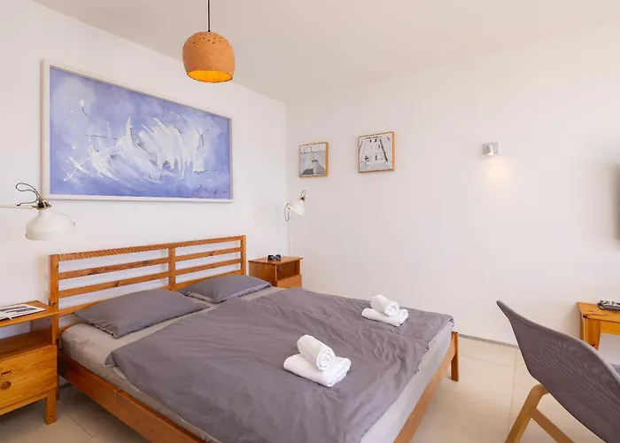 Jolara With Heated Pool Apartamento